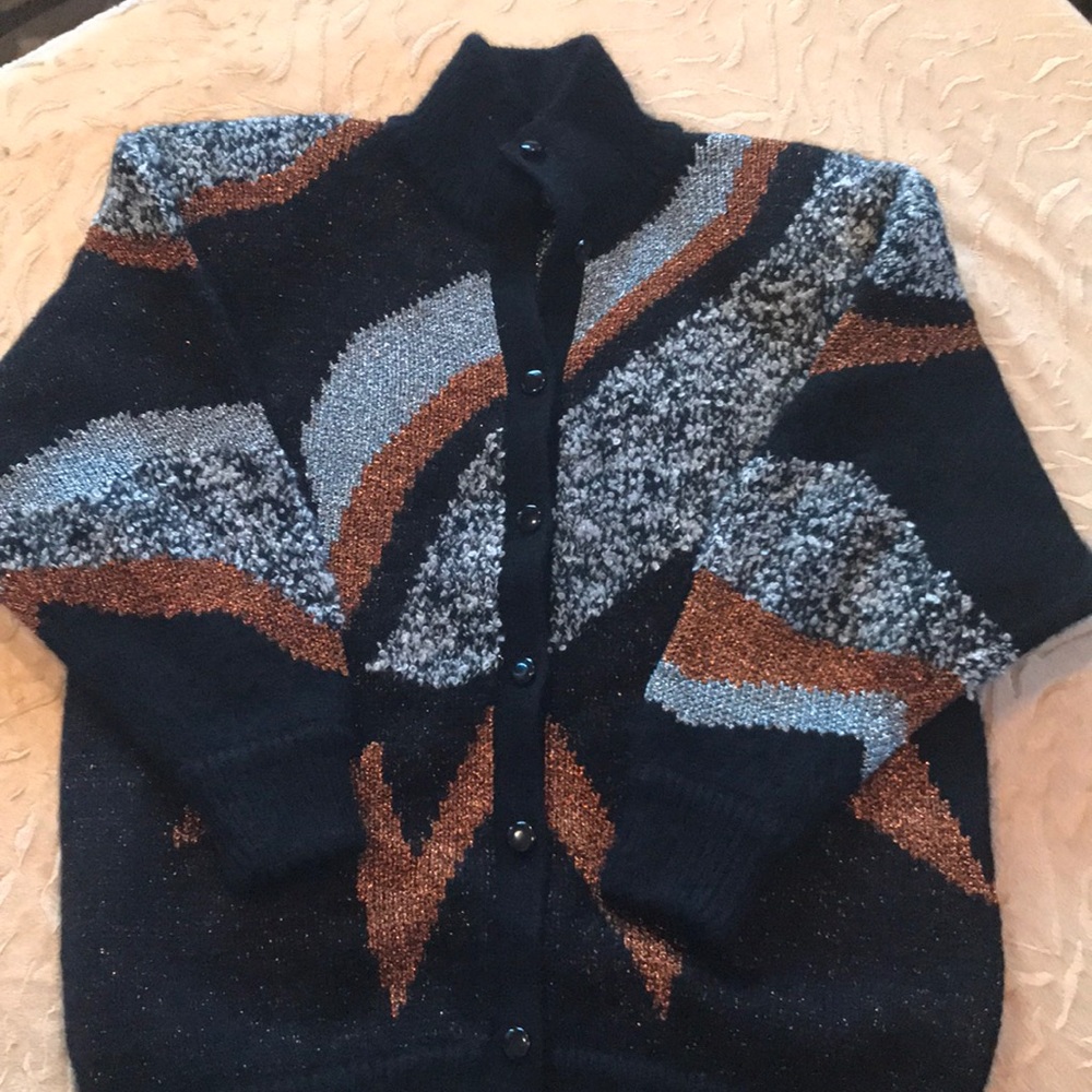 I B Diffusion sweater