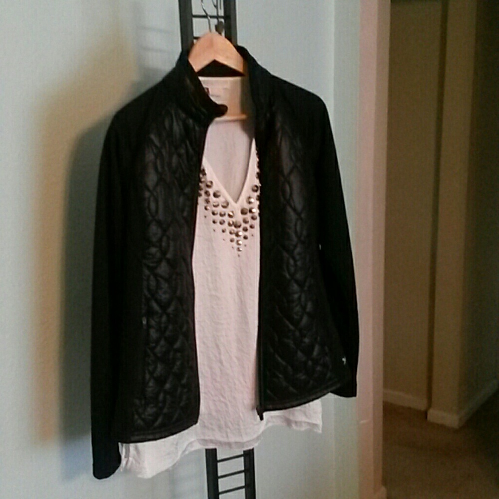Black xersion jacket size L