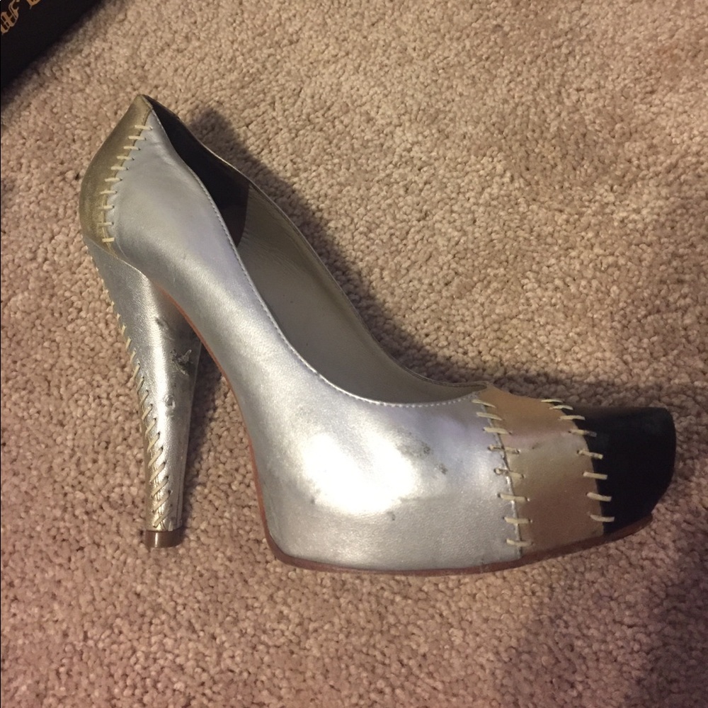 LAMB Darrel black & gold pump