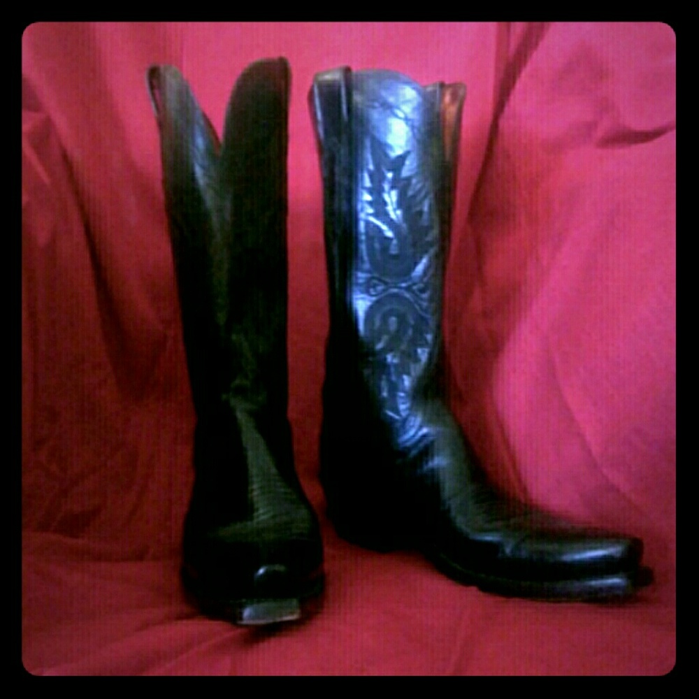 *****SOLD***LUCCHES Black Western Boots - Design
