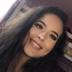 Meet your Posher, Nayeli