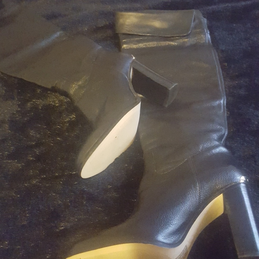 Michael  Kors boots. Size 8.5 This is a Reposh!