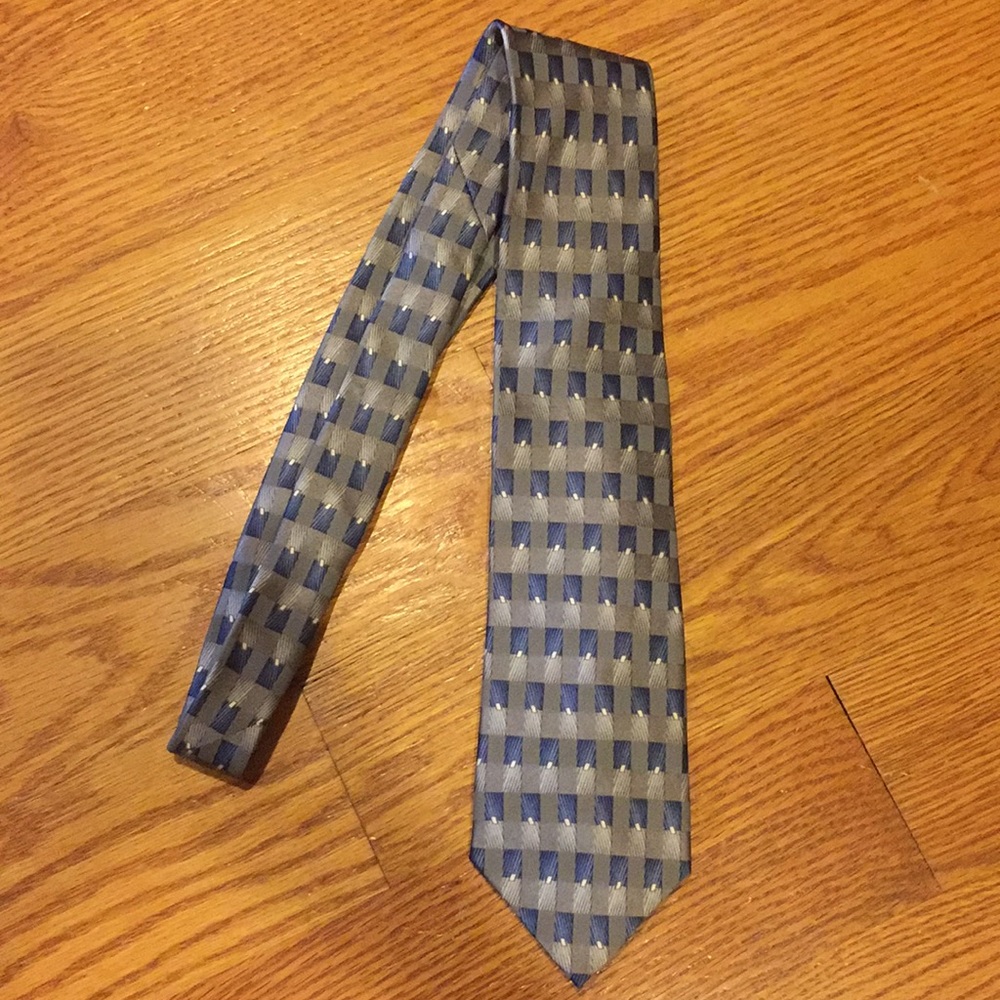 Grey/Blue Tie