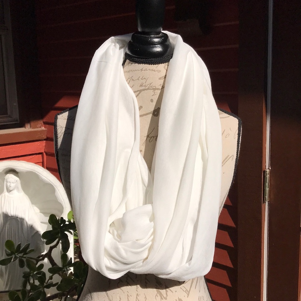 White T-shirt material infinity scarf