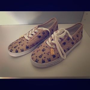 I love Yorkies shoes!