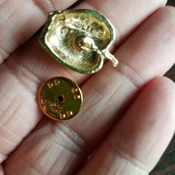 Jubilee Apple Pin and or Tie Clip - Picture 3 of 5