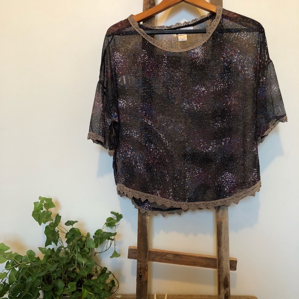 Sheer Abstract Pattern Top with Crotchet Detail