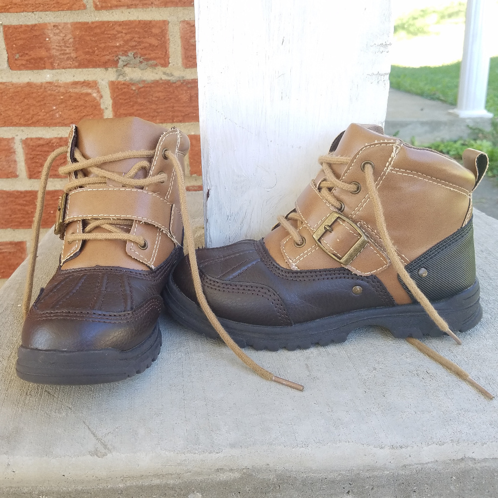 Size 13 Smartfit Boys Winter Boots with Strap