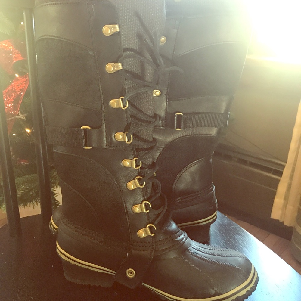 NWOT - Sorel Carley Boots 7.5