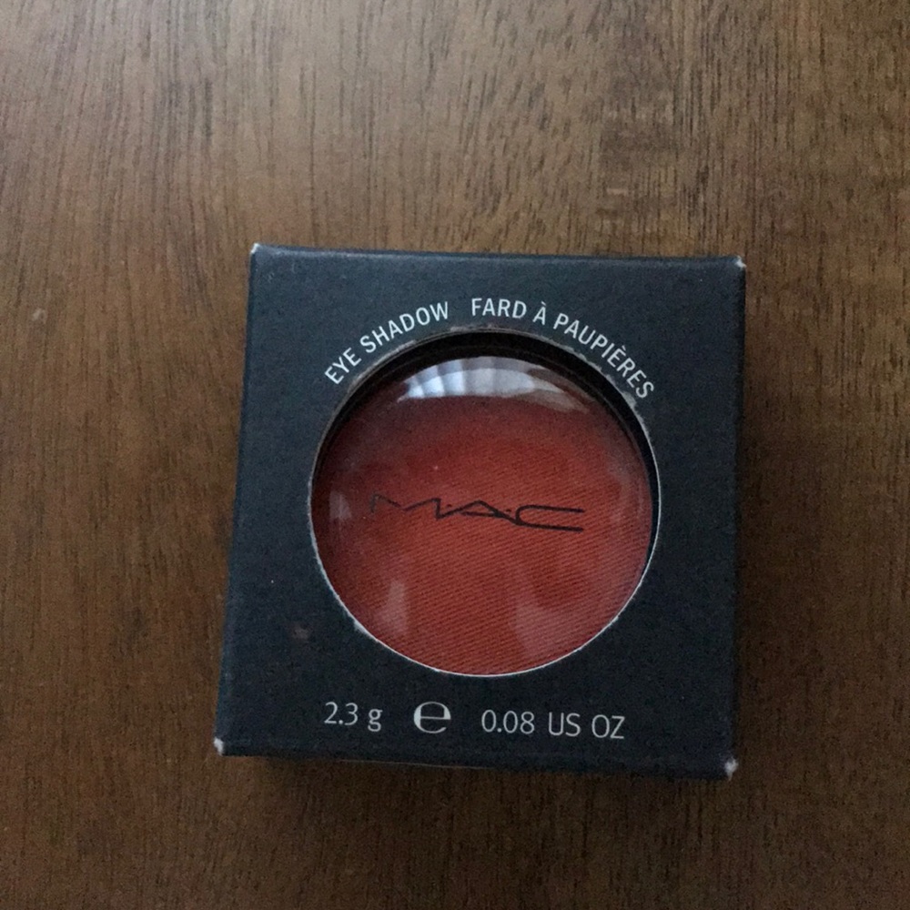 MAC Large Eyeshadow Compact in Orange