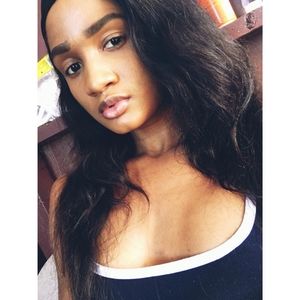 Meet your Posher, Mikayla