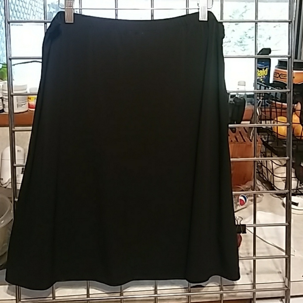 Black skirt