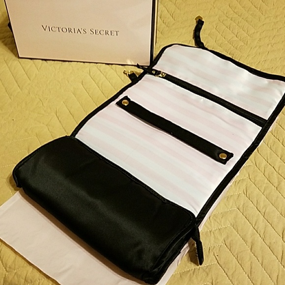 Victoria's Secret Handbags - NIB VS Jewelry Travel Case