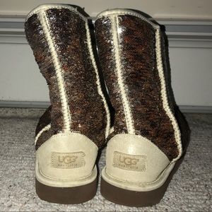 Bronze/silver Sparkley Uggs!
