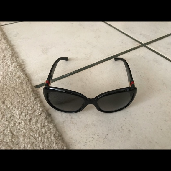 Gucci sunglasses ? main image 5