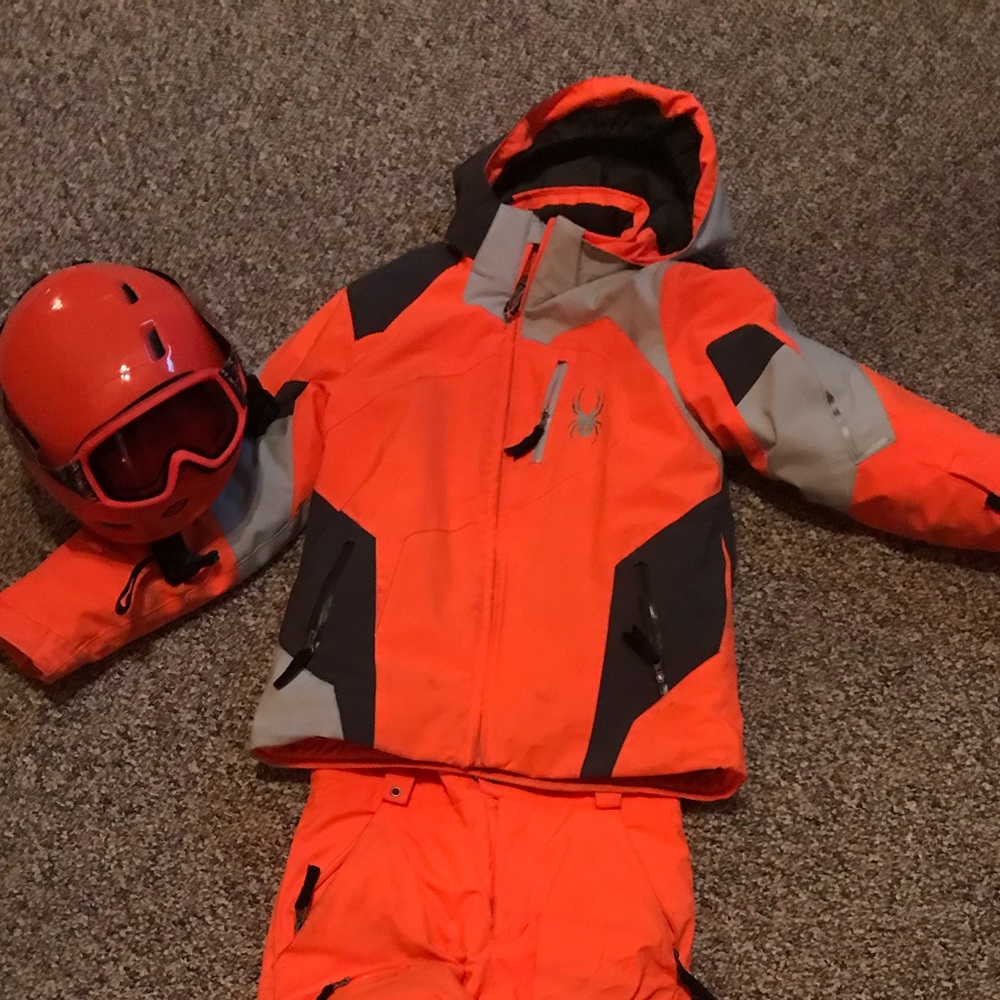 Entire boys ski outfit (size 10)