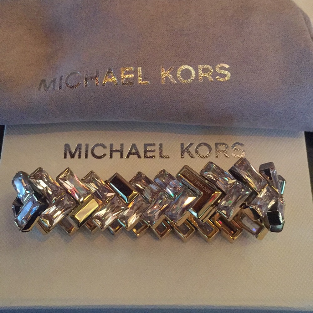 One size MK bracelet
