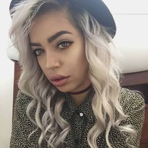 Meet your Posher, Ophelia