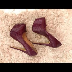 🎉Sale...Purple High Heel Pumps