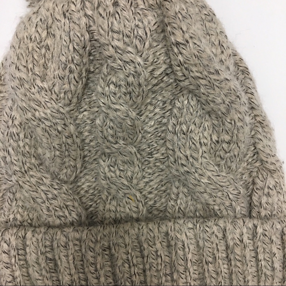 Warm lined hat - Picture 2 of 5
