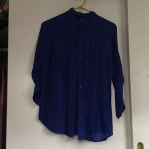 Long sleeve blue top