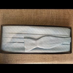 NIB Vineyard Vines bow tie & cummerbund