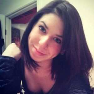 Meet your Posher, Monica