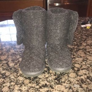 Grey lattice cardy uggs