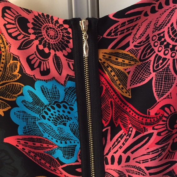 Floral flowy dress - Picture 3 of 5