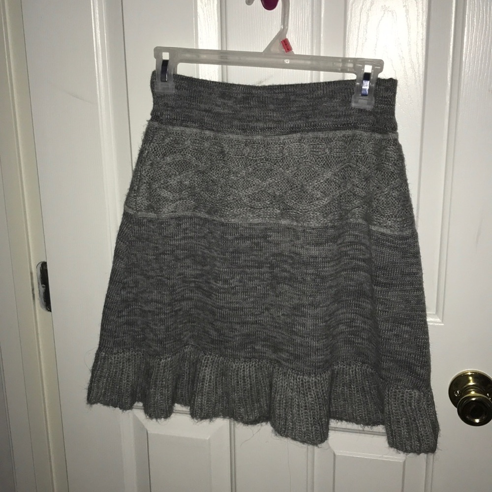 Akini Woven Grey Skirt
