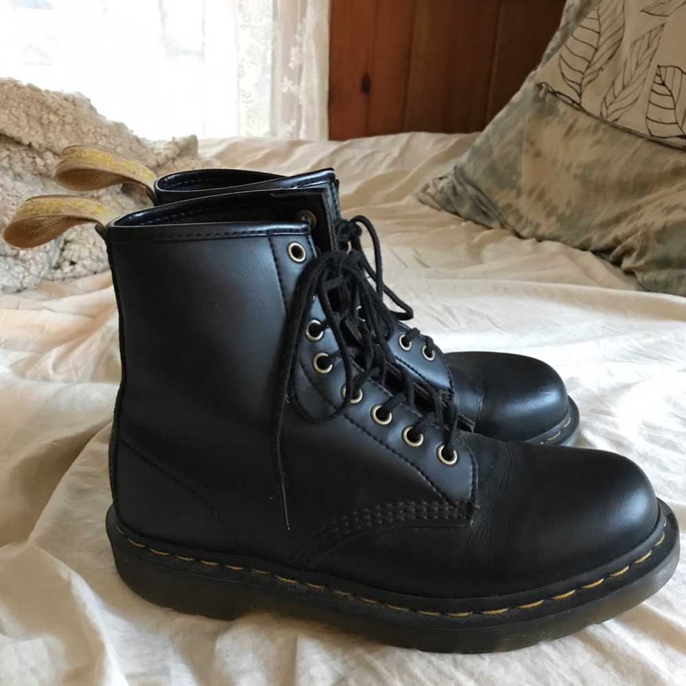 vegan dr. martens boots