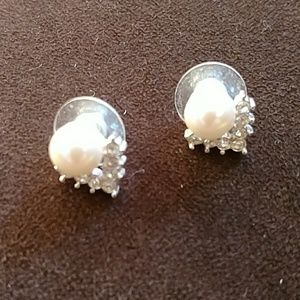 *4 for $15 item*  Earrings