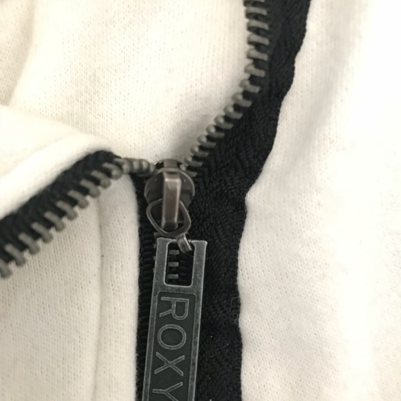 White Roxy sweater - Picture 4 of 5