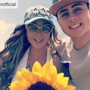 Meet your Posher, Ivette