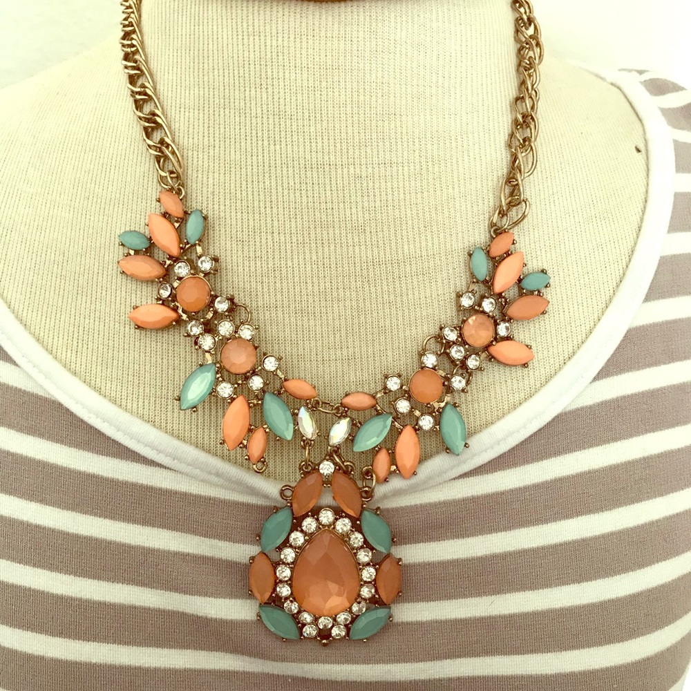 Beautiful party necklace