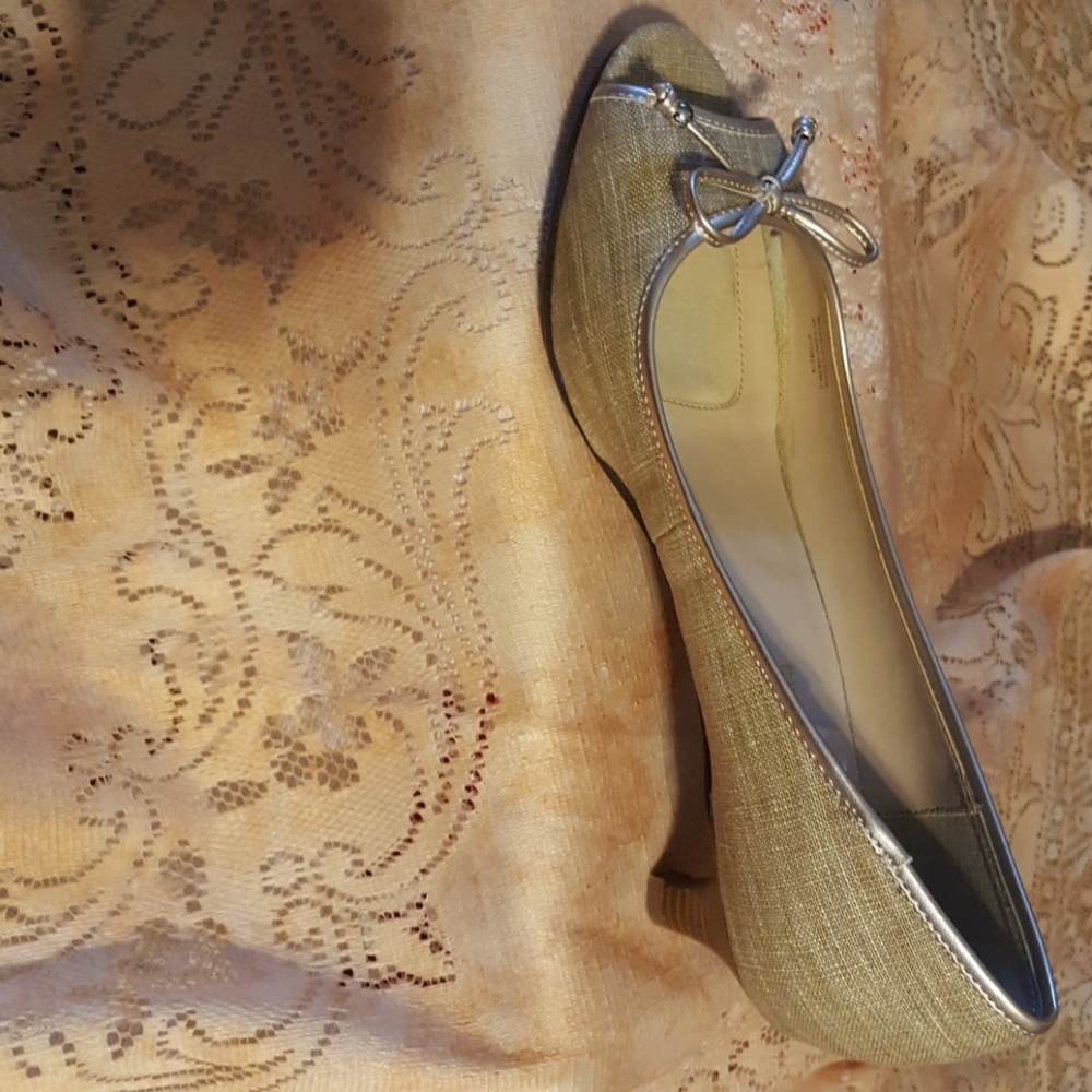 Shoes - Picture 2 of 2
