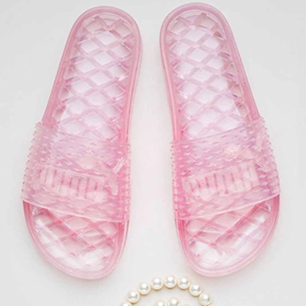 Rihanna Fenty puma slides