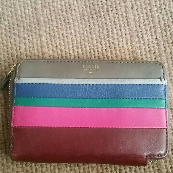 Fossil  wallet - Picture 1 of 8