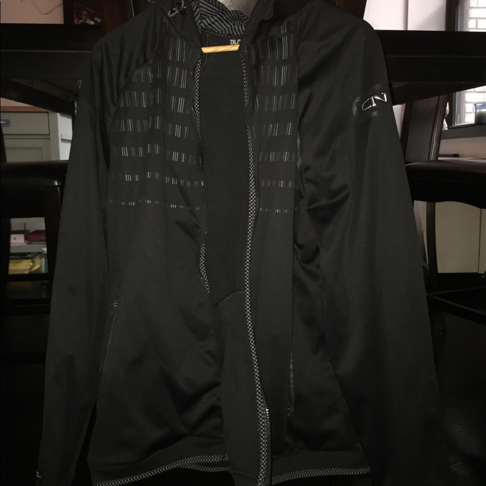 XXL Brand NEW UNDER ARMOUR JACKET