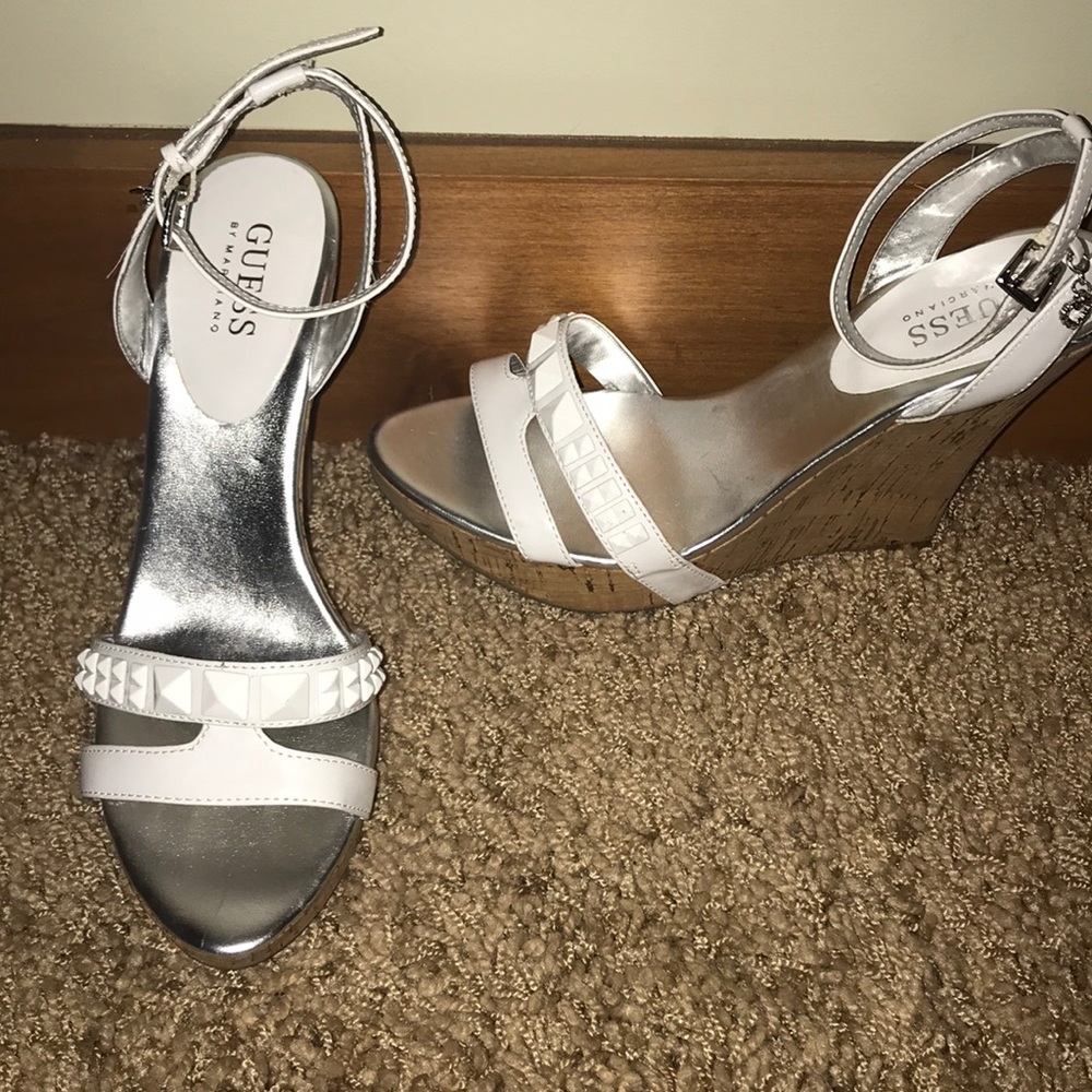 Brand new studded guess wedge