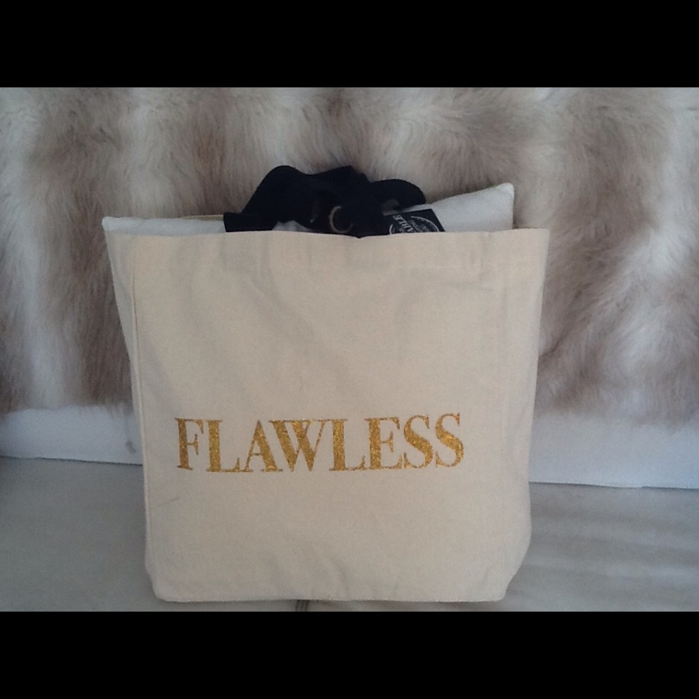 Tote. Flawless