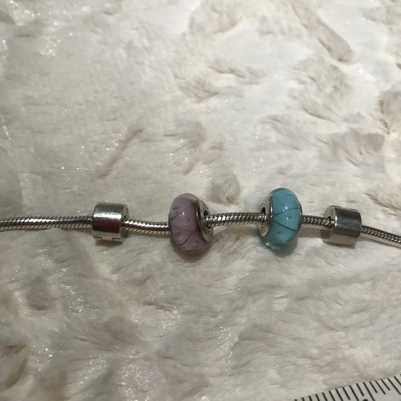 Pandora charm bracelet with 2 charms and 2 clips - Picture 4 of 6