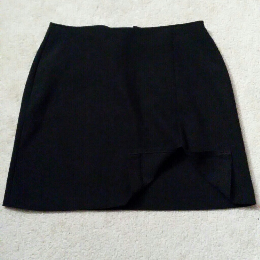 black mini - Picture 2 of 3