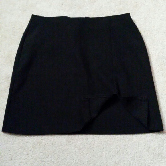 black mini - Picture 2 of 3