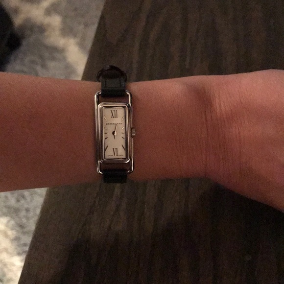 burberry watch womens red