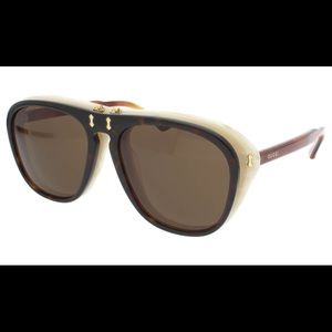 GG0087S 100% authentic with case, and pouch.