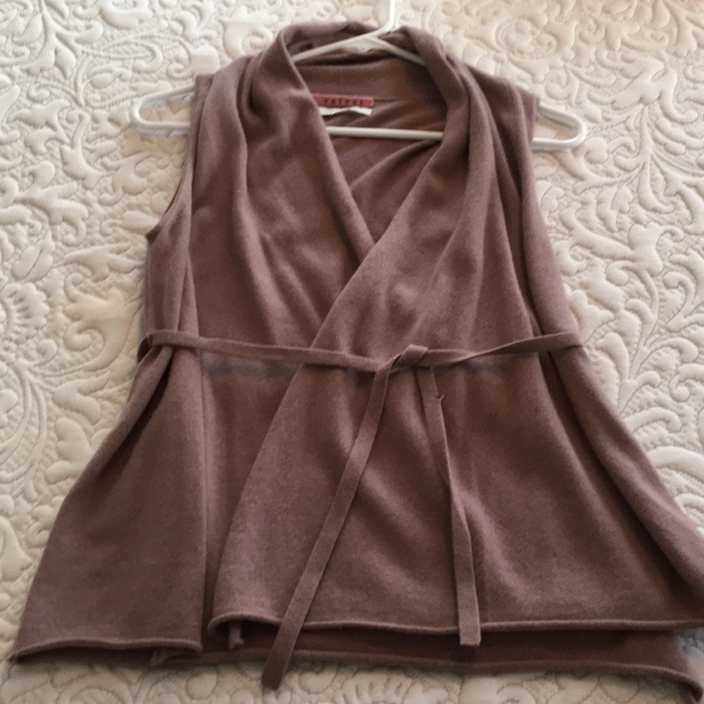 Velvet brand, dusty mauve/lilac cashmere vest/top