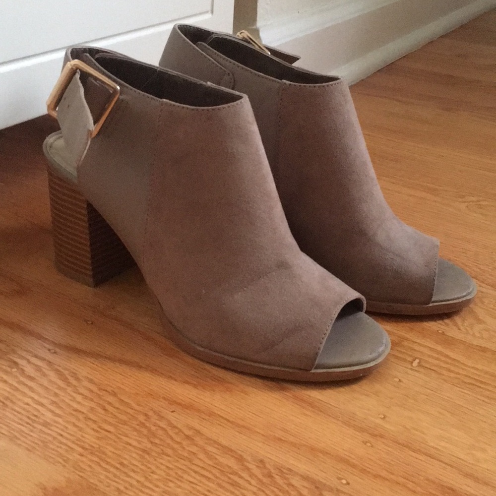 Tan suede peep toe booties
