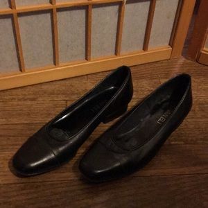 Vaneli Flat Leather Loafers