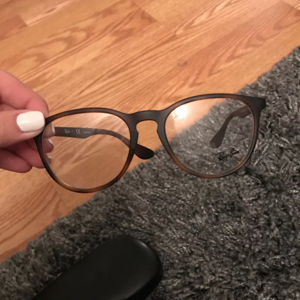 Erika raybans